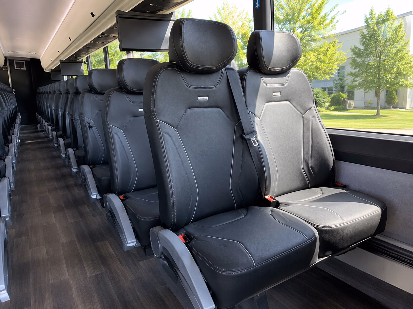 employee shuttles for thousand oaks offices and job sites