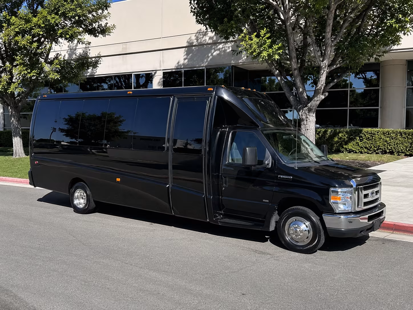 shuttle to hollywood burbank airport