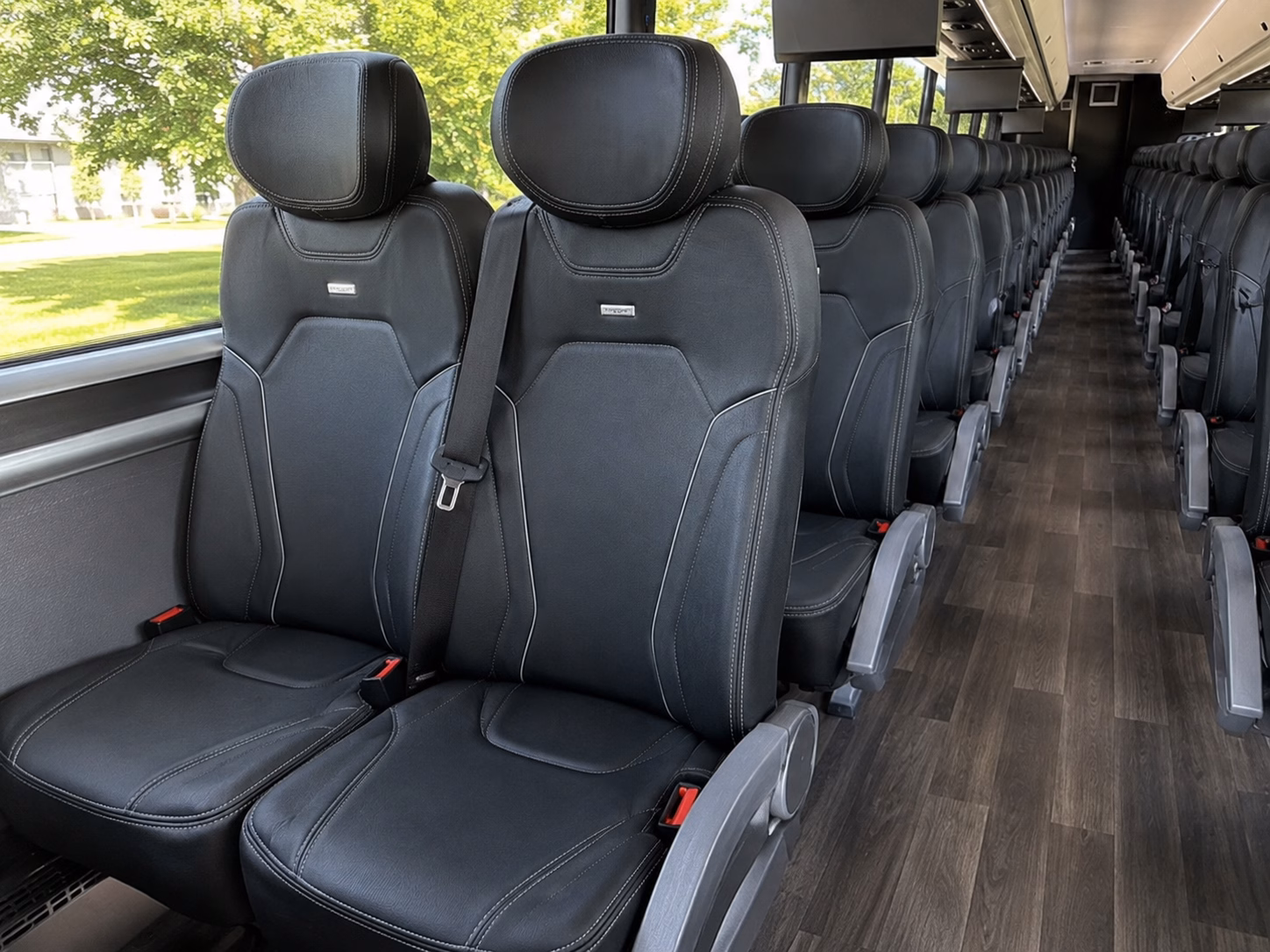 thousand oaks historic tour bus rentals