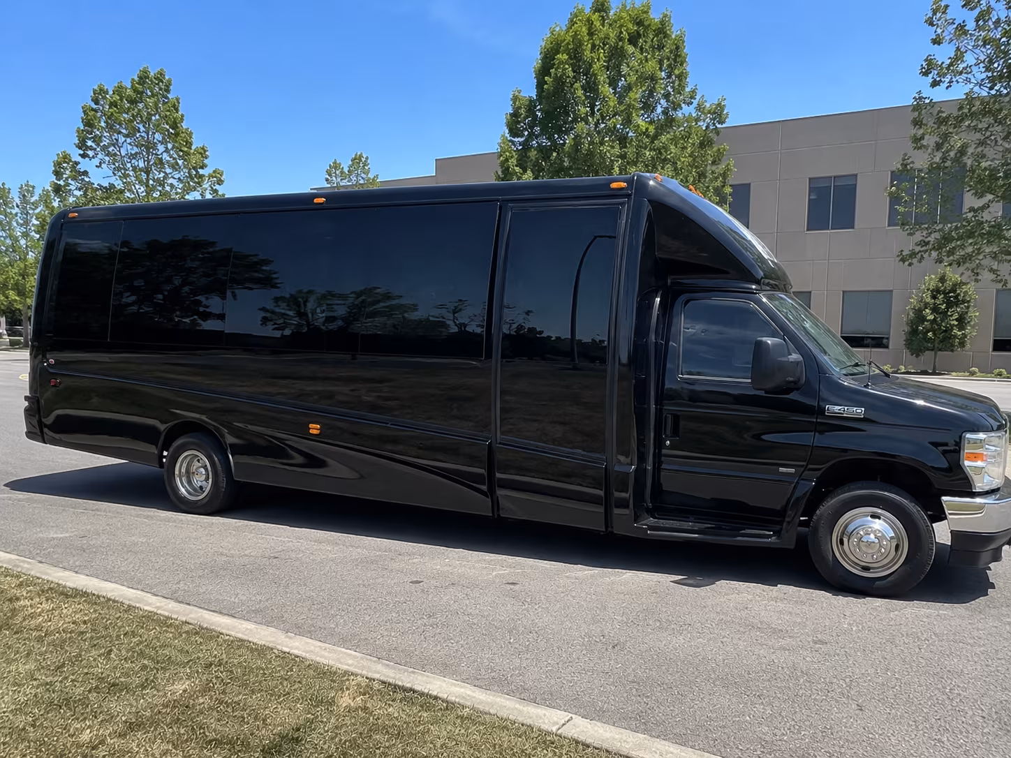 thousand oaks military ball ceremony and veterans group transportation