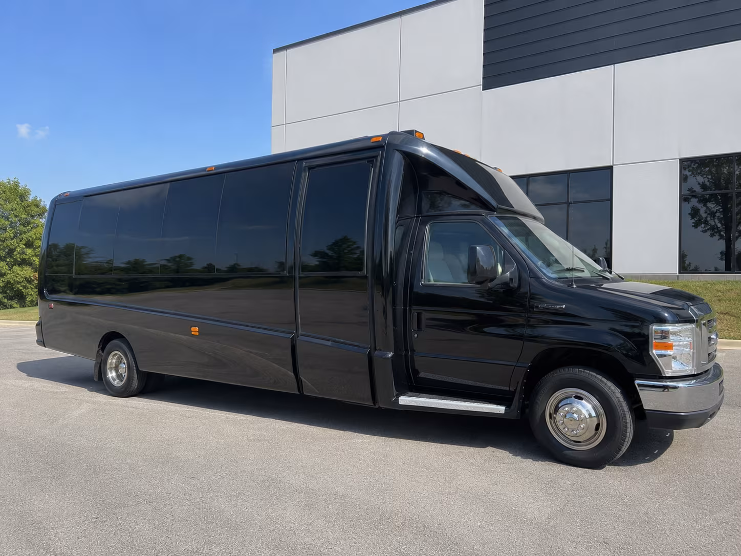 why book winery and brewery tours through thousandoaksshuttlebusrentals com